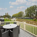 Waters Edge With Hot Tub 度假居 约克