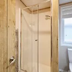 度假居 Waters Edge With Hot Tub