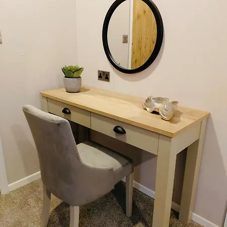 Сasa de vacaciones Waters Edge With Hot Tub *